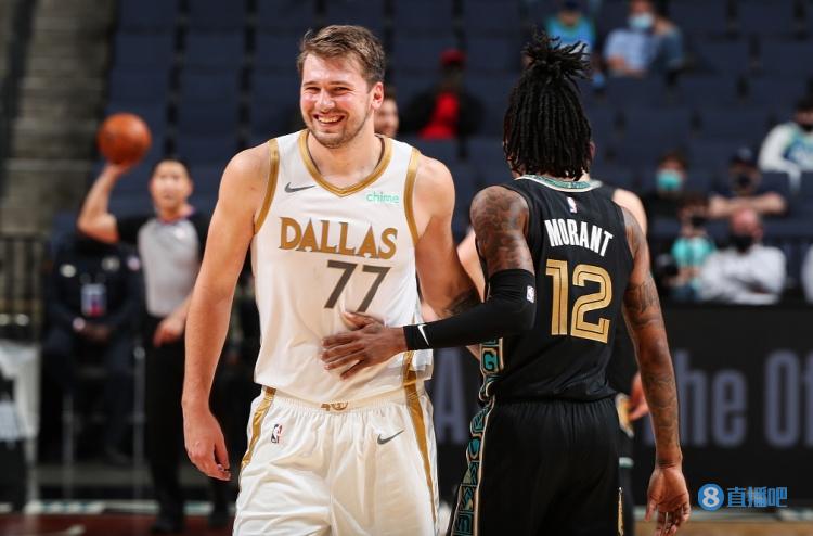 而另一边 而另一边