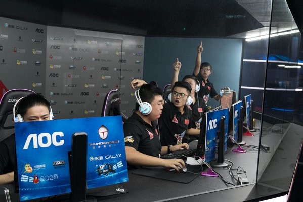 入该俱乐部 入该俱乐部