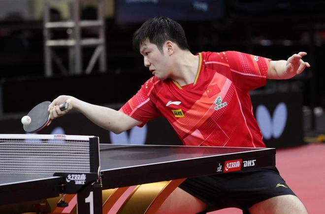 在单人滑练 在单人滑练