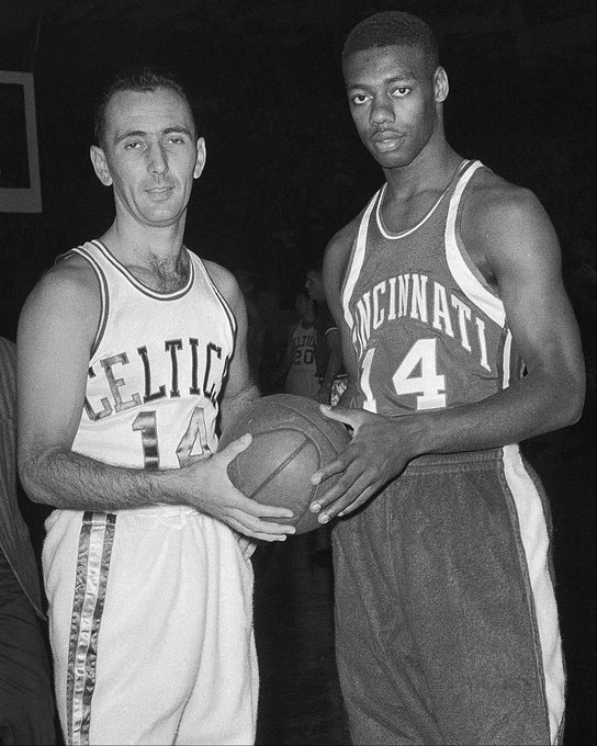 年轻球员会 年轻球员会