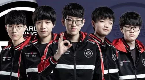 在赛场上奋 在赛场上奋